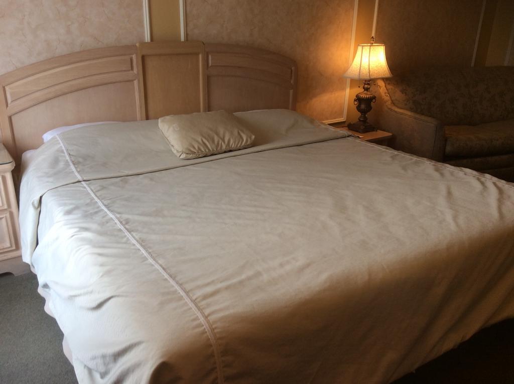 Hotel Travelodge By Wyndham Victoriaville Quarto foto