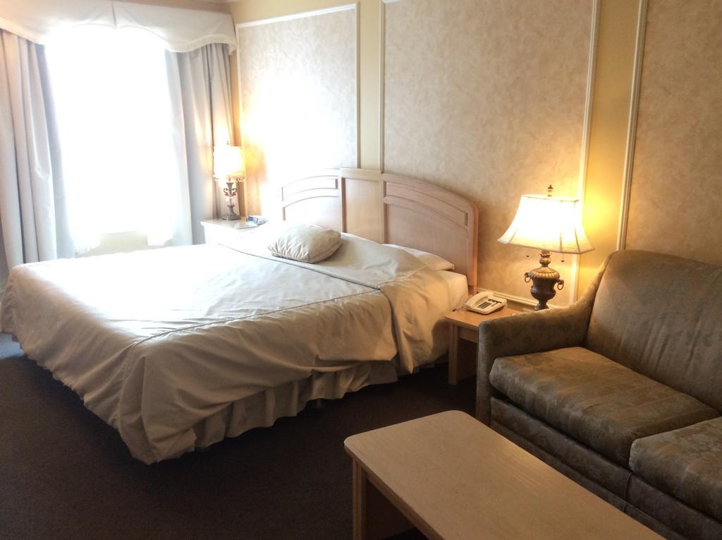 Travelodge By Wyndham Victoriaville Quarto foto